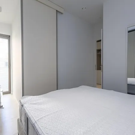 Short Text For En Is Not Available Apartment